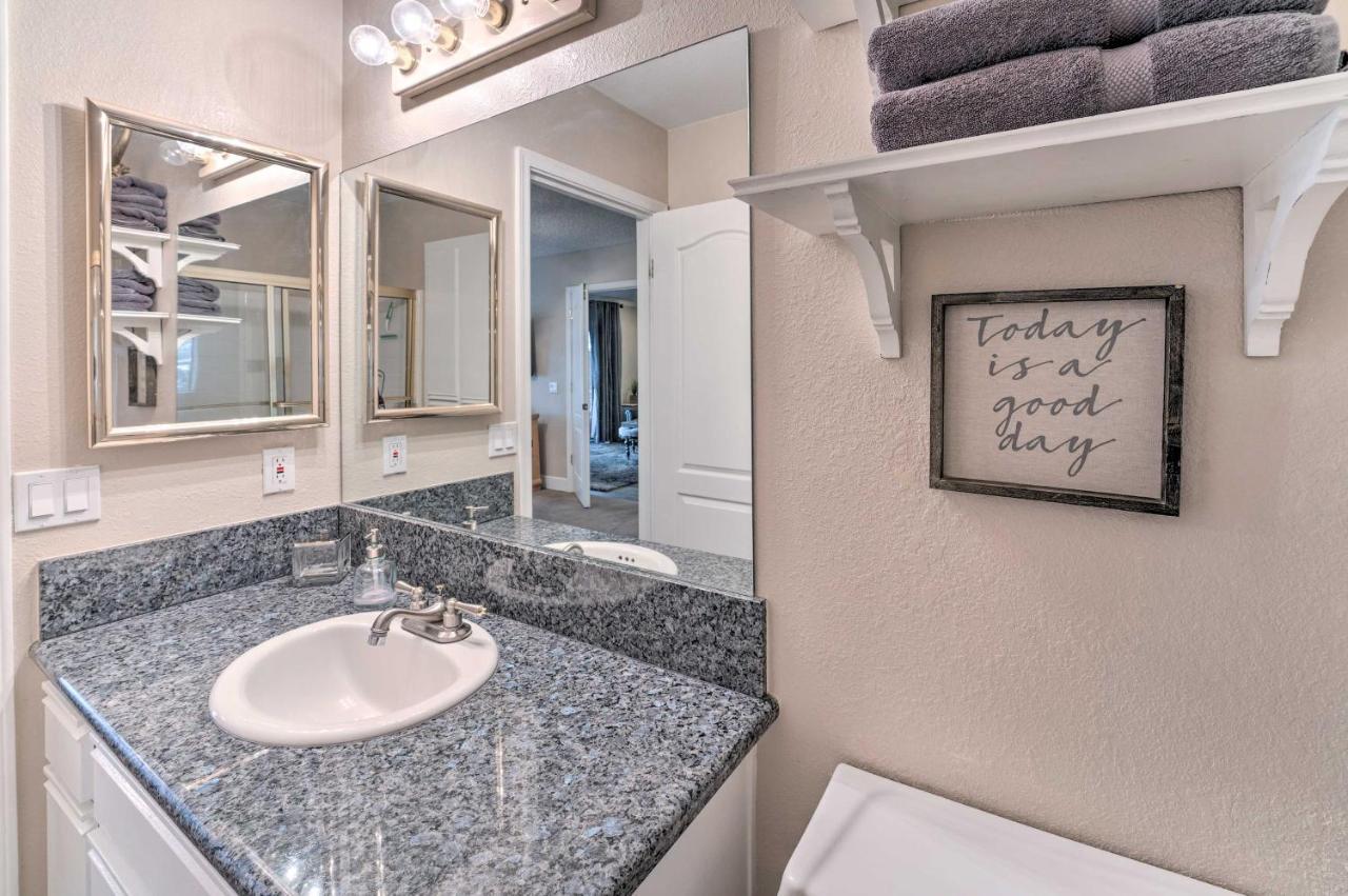 Lake Havasu Condo With Pool Access 1 Block To Beach Lake Havasu City Ngoại thất bức ảnh